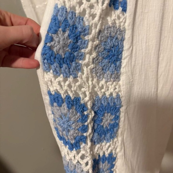 NWOT beachy gauze white flowy pants with blue crotchet med so cute - Picture 4 of 7